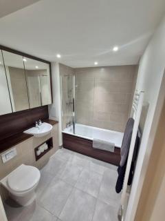 Modern & Comfortable City Center Suite with Balcony - Londen - 8