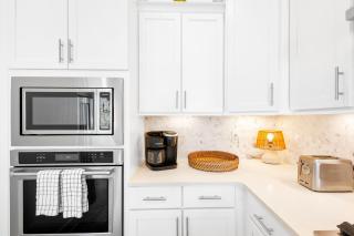 Sea-in! is Believ by St - 5