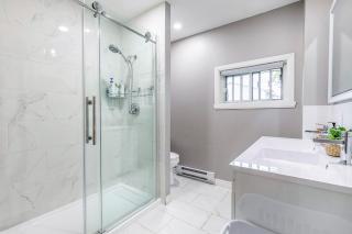 Three bedroom apartment Free parking EV charger - Longueuil - 9