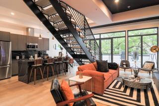 Unit 8 Spacious 2BR Penthouse Sleeps 8 - Washington - 0