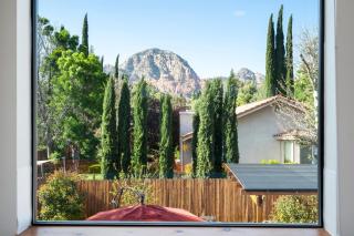 The Prickly Pear Desert Retreat Hot Tub, Sauna, Game Room, Casita - 5