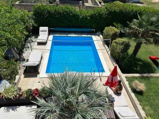 DUBROVNIK - IVANICA: “SUNNYHILLS APARTMENTS” WITH POOL - Ivanica - 0