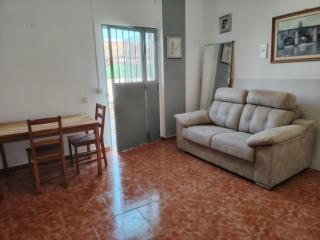 Apartmento con patio - - 4