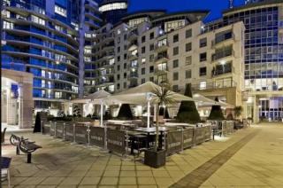 Luxury modern 2BD flat in centre - London - 7