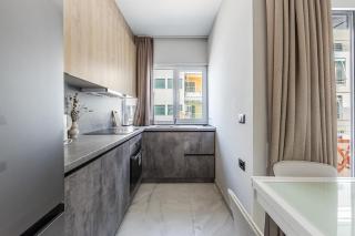 Relax Seafront Apartment by PS - Golem - 4