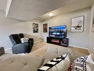 Fresh West Omaha Home For Your Entire Group - Omaha - 7