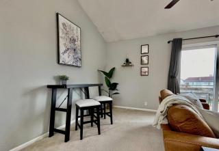 Fresh West Omaha Home For Your Entire Group - Omaha - 1