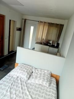 Nice Studio with terrace and free parking - Saint-Martin-du-Var - 1
