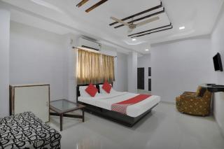 Hotel O Rudra Palace - Ahmedabad - 3