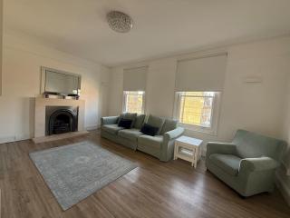 Bright and Cosy Gem in Fulham - 0