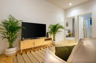 Art Deco 23 Luxury 2BR Apartment Downtown Metro AC - Porto - 3