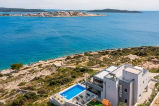 Private seaside Villa Porat in Oštrička Luka, Kanica, Rogoznica with pool - Zaglavice - 6