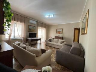 5 Minutes' Walk from the Beach, with Two Bedrooms - Badolato Stazione - 5
