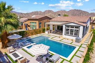 Twin Palms Retreat by VARE Pool, Spa, Fire Pit, BBQ! - La Quinta - 1
