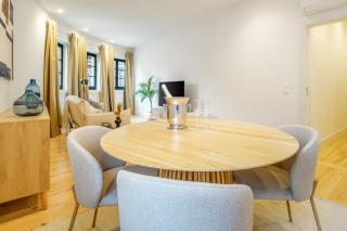 Art Deco 12 Luxury 2BR Apartment Downtown Metro AC - Oporto - 5