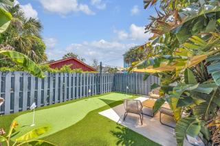 SMV Azure Sands Retreat - 1