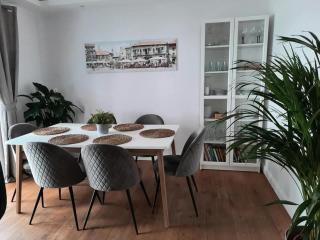 Dom Nad Jeziorem z Jacuzzi - 1