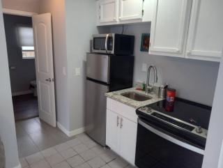 Tropical Sky Ranch Motel - Clearwater Beach - 8