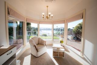 Spacious Lake Front Home- Private Beach - Encounter Bay - 6