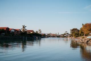Spacious Lake Front Home- Private Beach - Encounter Bay - 9