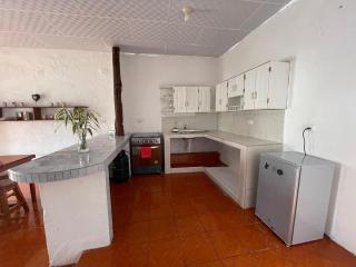 Black & White Fusion - Puerto Ayora - 9