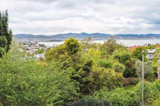 3 bedroom home in Sandy Bay - Sandy Bay - 3