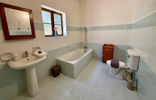 Lonza Gharb Farmhouse - 8