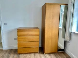 Stay in City Centre 2 - Belfast - 6