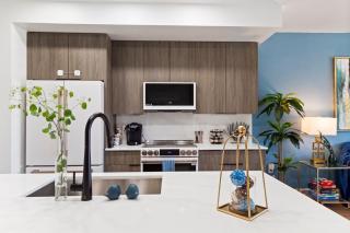 NEW Sleeps 4 King Bed 5min to Shop, Dine, &Golf S331 - Scottsdale - 3