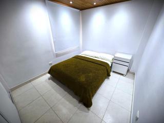 Spacious, Elegant, and Minimalist Apt for up to 5 people - Bogotá - 6