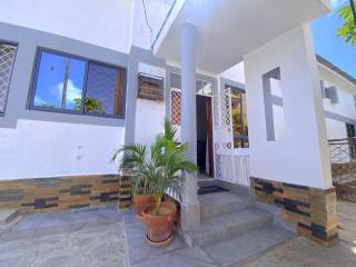 Kay's Residence, bamburi - Mombaça - 1