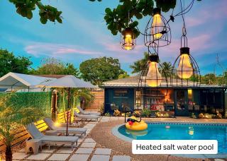 2 Bedroom 2 Bath King Suite Heated Private Pool - 0