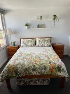 That White House - Warrnambool - 3