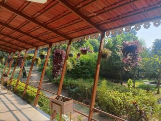 Arham Retreat - Pen - 2