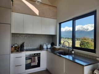 Alpine Retreat with a View - Glenorchy - 6