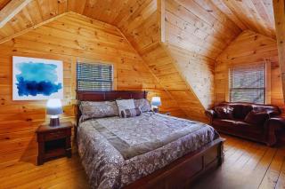 Knotty Pines - Lux Lodge Pool Theater Hot Tub - Sevierville - 5