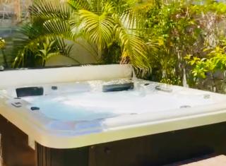 St Gilles les Bains- La Villa Passiflore, piscine & jacuzzi, plage à pied - Saint-Gilles-les-Bains - 7