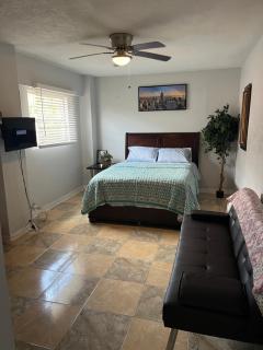 Cozy and comfortable guesthouse - 1