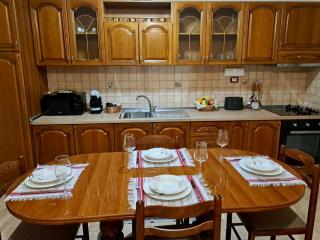 Demaj House - Grilë - 3