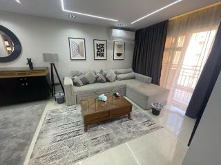 Stylish 1BR Madinaty Garden View - 0