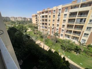 Stylish 1BR Madinaty Garden View - Madinaty - 3