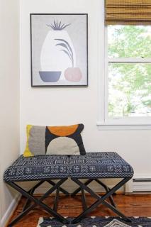 LAKE-FRONT! Hot tub, walk 2 town, chrgr sleeps 17 - 9