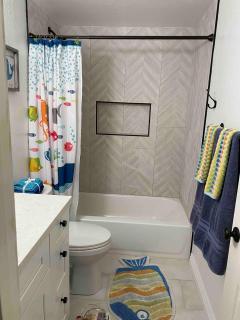 Tropical retreat for whole family Fresh eggs Made to Entertain - Carlsbad - 2