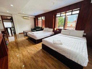 Lacasa Mountain View Hotel - Vang Vieng - 0