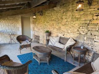 Maison de caractère avec jardin, terrasse et équipements famille - Proche plan d'eau et forêt - FR-1-653-47 - Villefagnan - 9