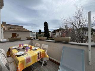 Appartement avec Mezzanine, Climatisation et Parking, proche Plage, pour 4 personnes à Gruissan - FR-1-229-897 - Gruissan - 4