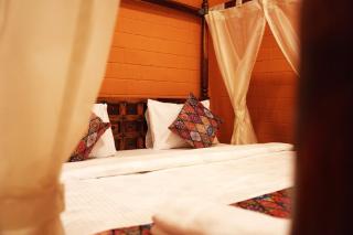 Metro Club Resort - - 5