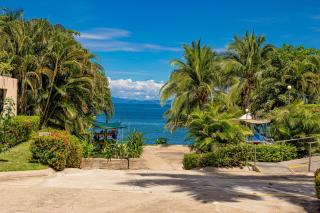 Oceanview 3BR Villa with 3 Shared Pools and Beachfront Resort Access - 6