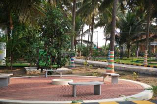 Metro Club Resort - - 5