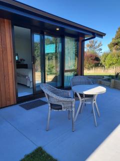 Relax on Reservoir - Oamaru - 2